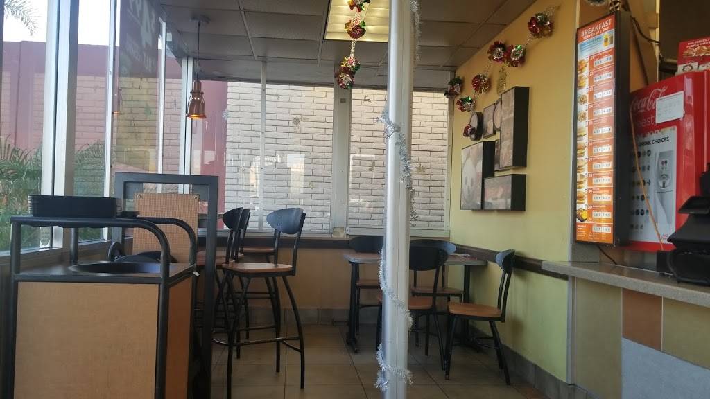 Jack in the Box | restaurant | 1502 S Main St, Santa Ana, CA 92707, USA | 7145439433 OR +1 714-543-9433