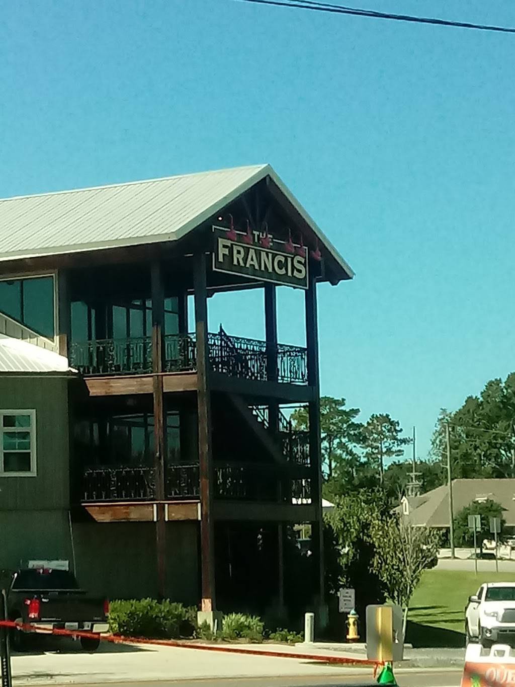 The Francis Southern Table & Bar | restaurant | 6747 US-61, St Francisville, LA 70775, USA | 2256350033 OR +1 225-635-0033