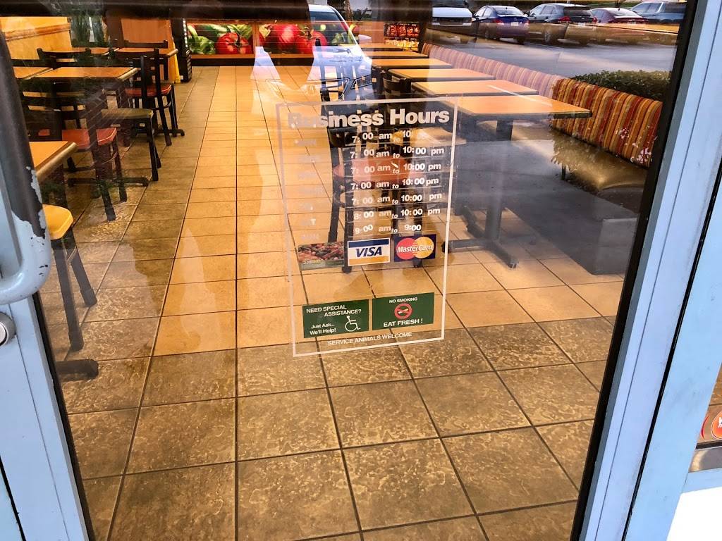 Subway Restaurants | restaurant | 9908 Baymeadows Rd, Jacksonville, FL 32256, USA | 9046461855 OR +1 904-646-1855