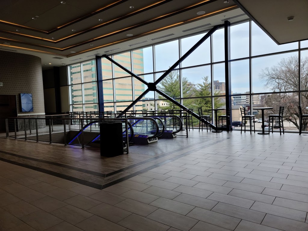 LexLive | restaurant | 301 S Broadway, Lexington, KY 40508, USA | 8592866491 OR +1 859-286-6491