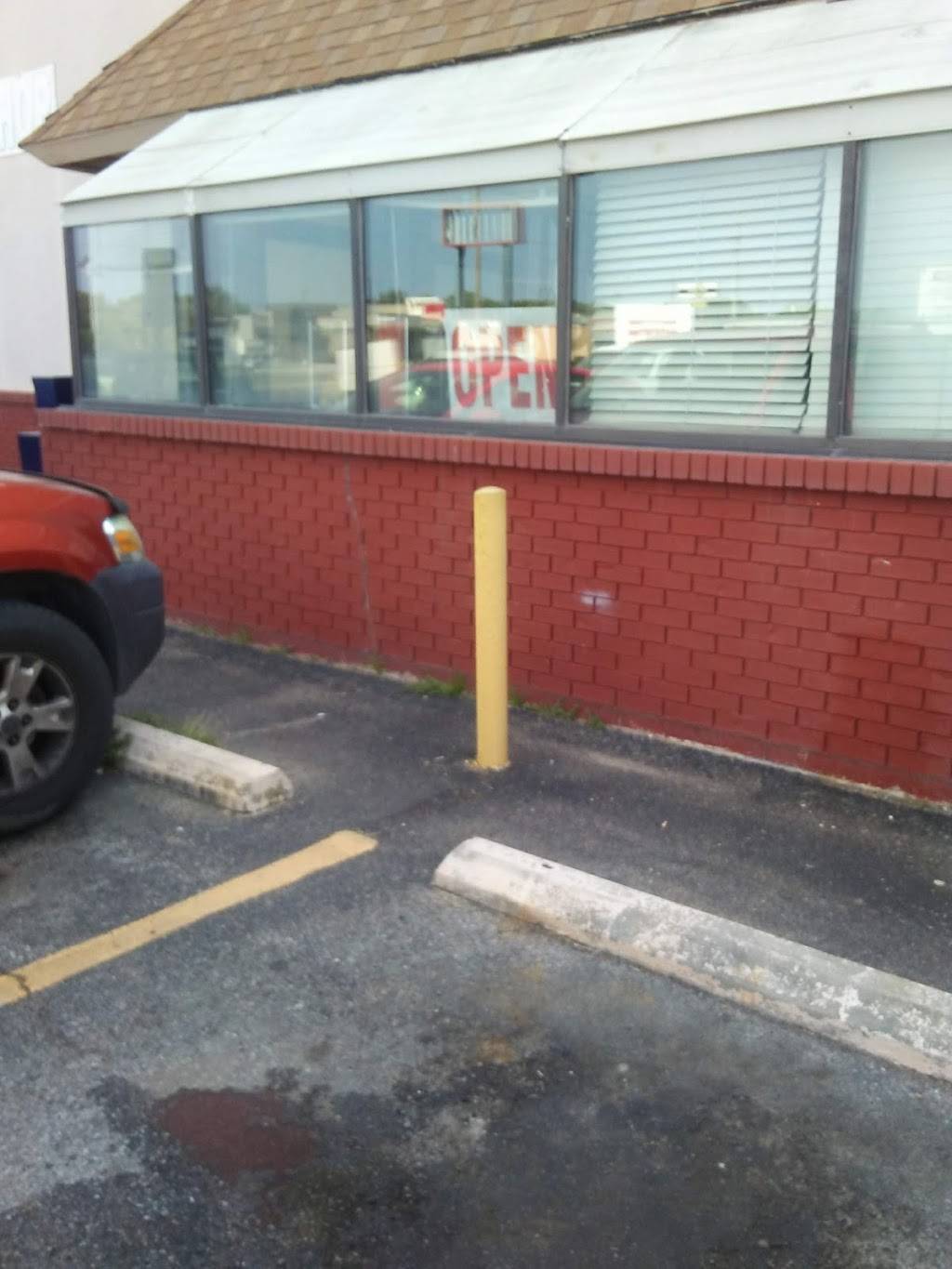 Fireside Cafe | restaurant | 1215 W Pawnee St, Wichita, KS 67213, USA | 3043583733 OR +1 304-358-3733