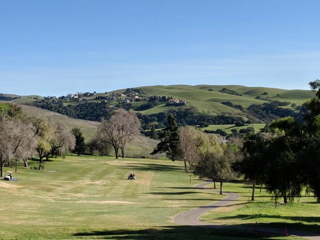 Spring Valley Golf Course | restaurant | 3441 Calaveras Rd, Milpitas, CA 95035, USA | 4082621722 OR +1 408-262-1722