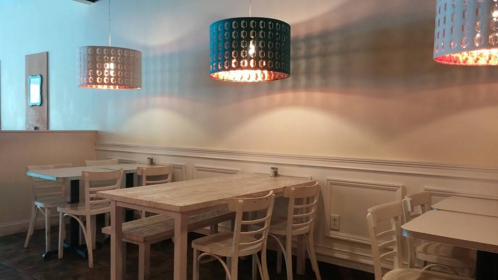 Crisp | restaurant | 594 New Loudon Rd, Latham, NY 12110, USA | 5187822747 OR +1 518-782-2747