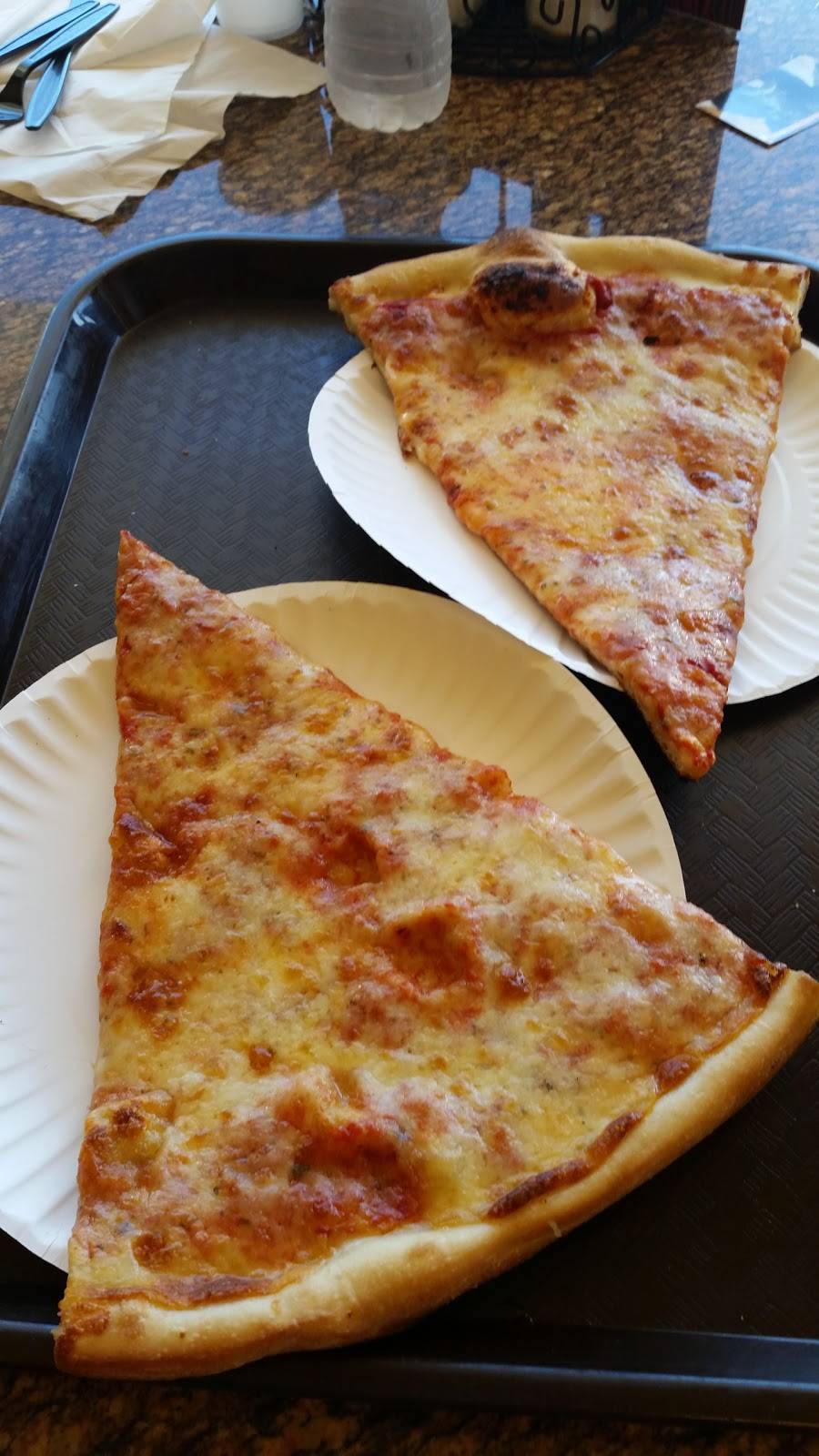 Valentino’s Pizzeria & Restaurant | restaurant | 4813 Beauregard St, Alexandria, VA 22312, USA | 7033548383 OR +1 703-354-8383