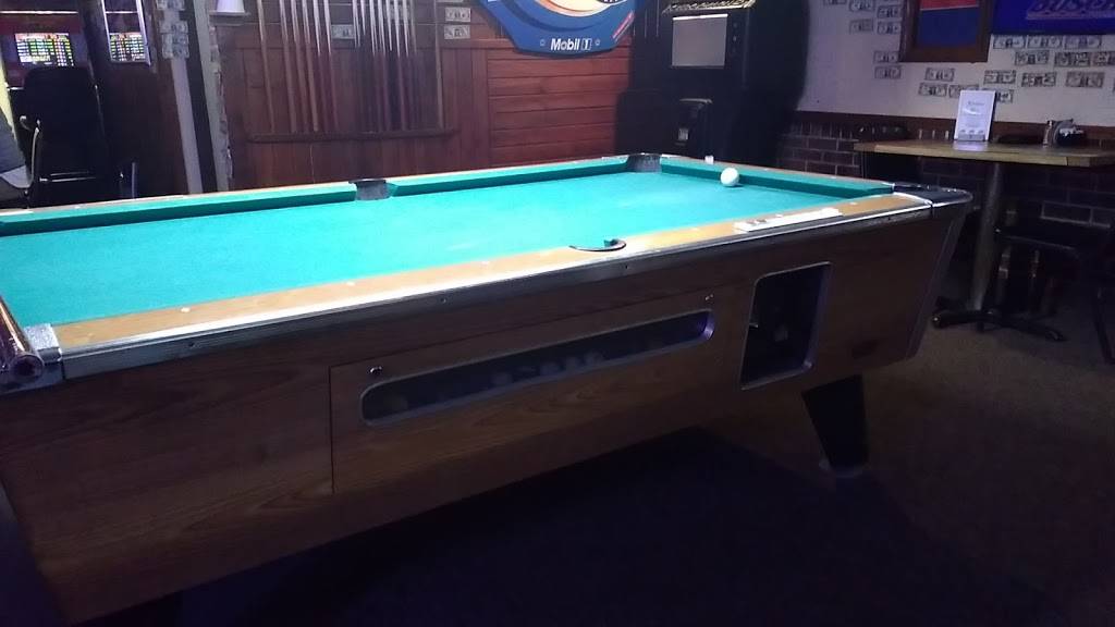 Robbie Ds Restaurant & Bar | restaurant | 1803 US-60, Dexter, MO 63841, USA | 5736242288 OR +1 573-624-2288