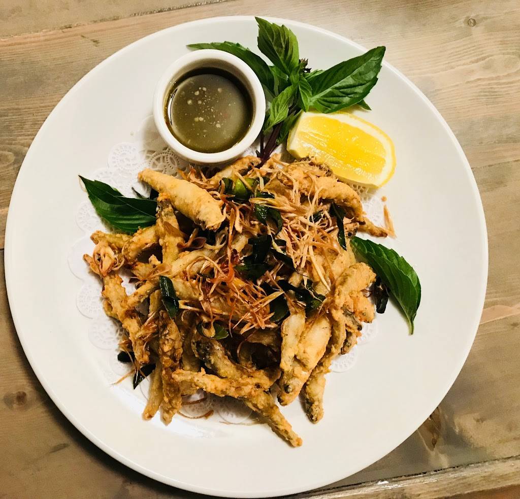 Ban Hua Sai | restaurant | 9400 Roosevelt Way NE, Seattle, WA 98115, USA | 2065226001 OR +1 206-522-6001