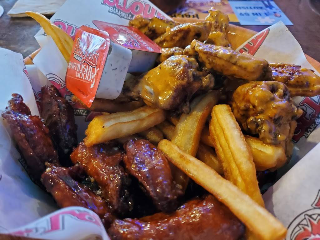 St. Louis Bar & Grill | restaurant | 17074 Leslie St Unit 1, Newmarket, ON L3Y 8V8, Canada | 9059534204 OR +1 905-953-4204