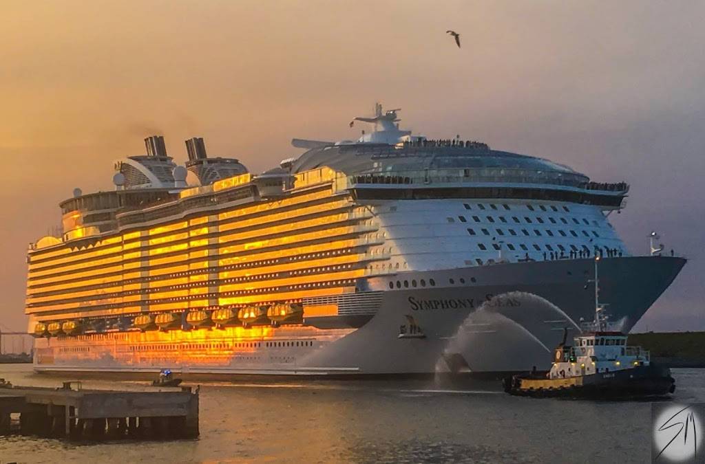 Waters Edge Cafe | cafe | 300 Christopher Columbus Dr, Port Canaveral, FL 32920, USA | 3218680400 OR +1 321-868-0400