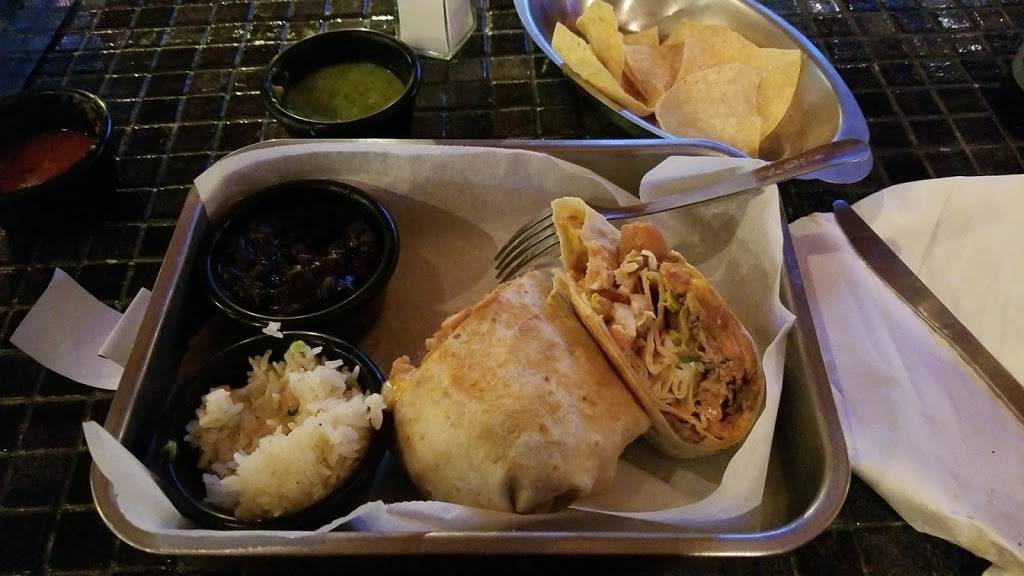 Breaking Taco | restaurant | 7428, 608 E Main St, Mahomet, IL 61853, USA | 2175866938 OR +1 217-586-6938