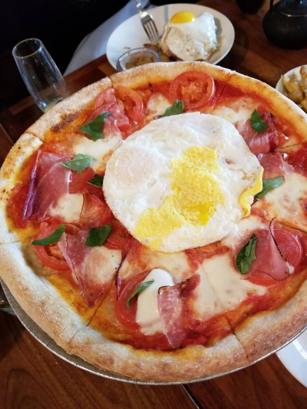 Local Kitchen & Wine Merchant | night club | 330 1st St #1, San Francisco, CA 94105, USA | 4157774200 OR +1 415-777-4200