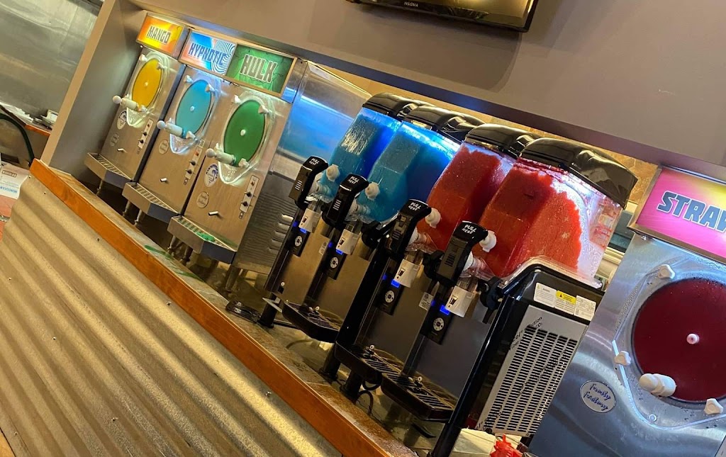 KC Daiquiri Shop Bistreaux | restaurant | 8725 Metcalf Ave, Overland Park, KS 66212, USA | 9137665319 OR +1 913-766-5319