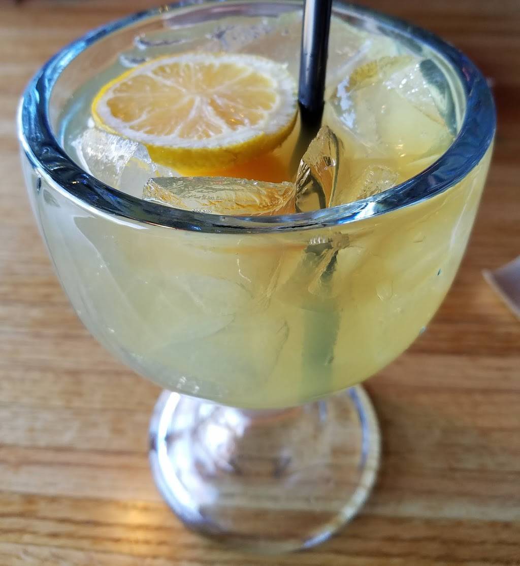 Applebees Grill + Bar | restaurant | 571 Branchlands Blvd, Charlottesville, VA 22901, USA | 4349745596 OR +1 434-974-5596