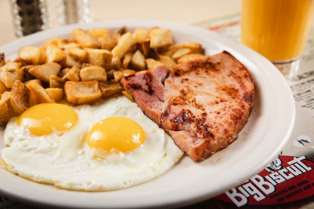 The Big Biscuit | restaurant | 2920 S Glenstone Ave, Springfield, MO 65804, USA | 4173601298 OR +1 417-360-1298