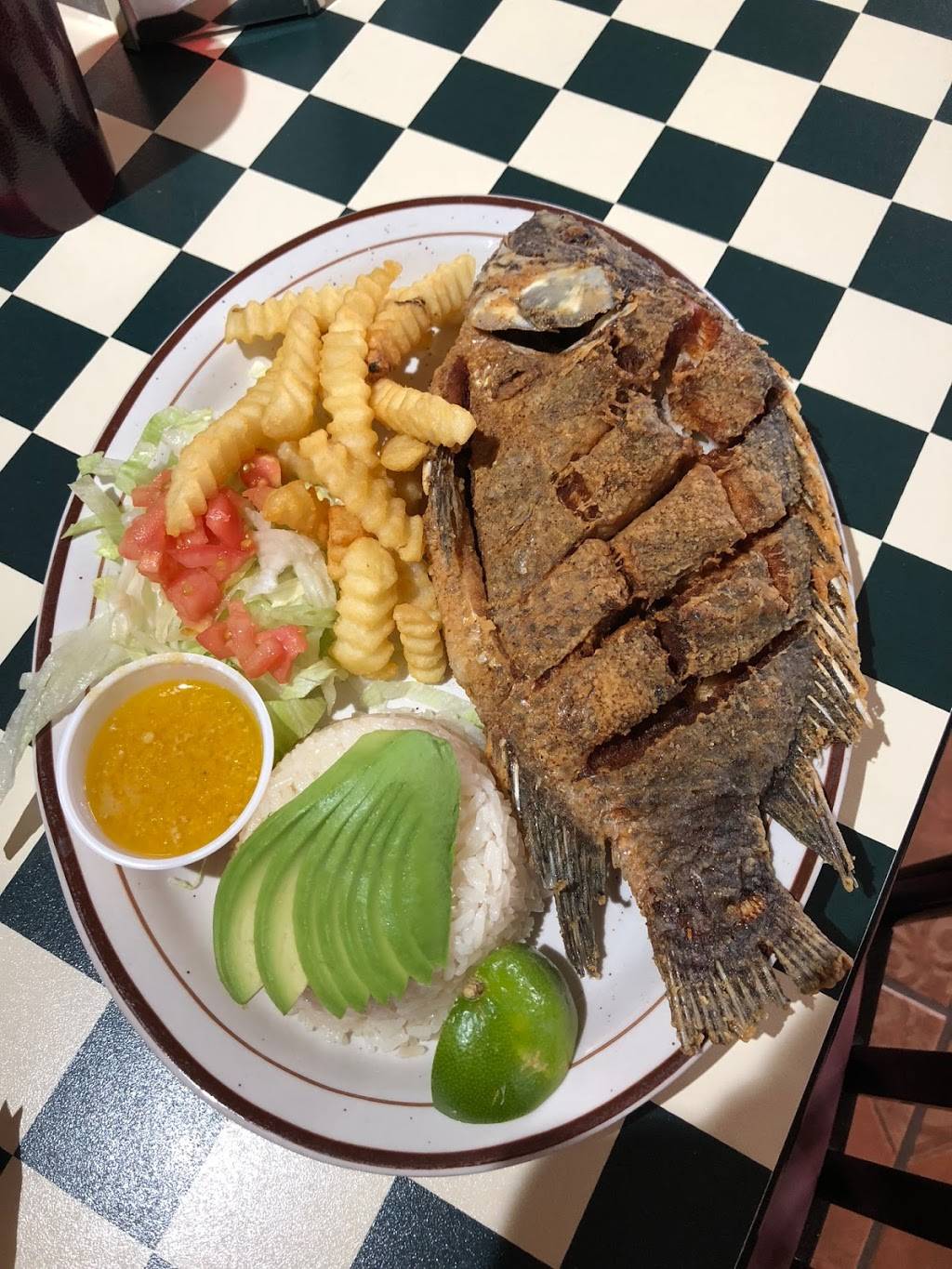 La Trinidad | restaurant | 2085 S Eastwood Dr, Woodstock, IL 60098, USA | 8153370652 OR +1 815-337-0652