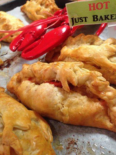 Pies a La Mode | bakery | 200 Teaticket Hwy, Teaticket, MA 02536, USA | 5085408777 OR +1 508-540-8777