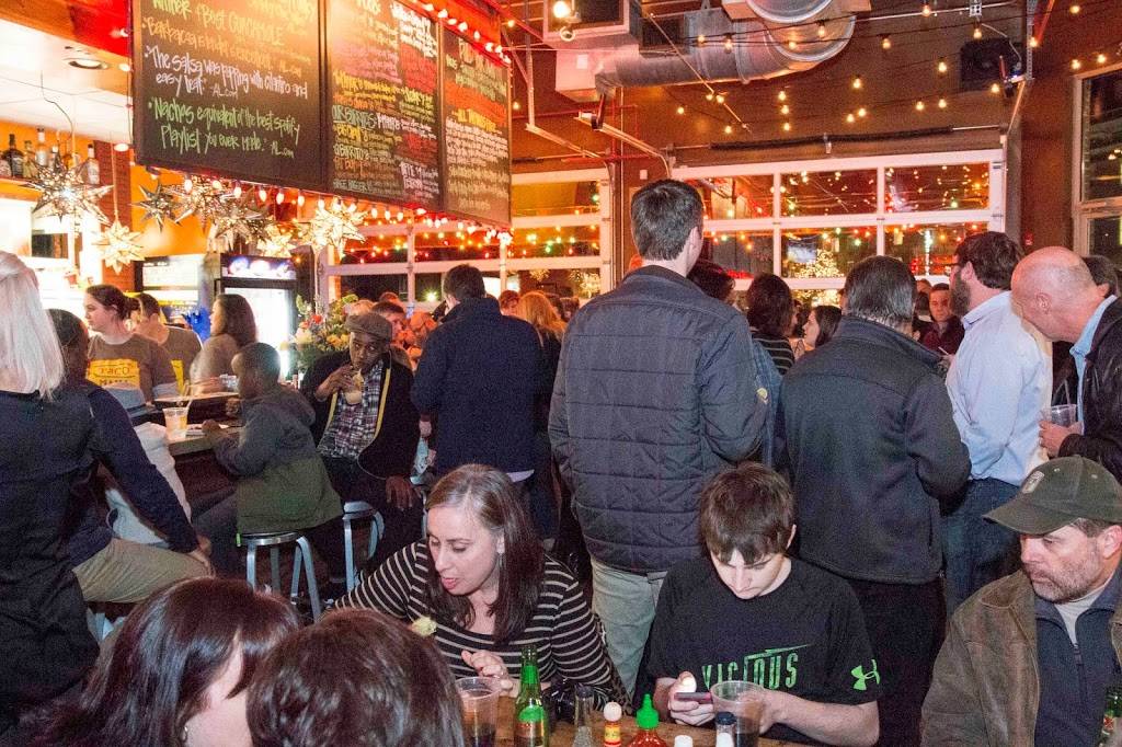 Taco Mama - Village of Providence | restaurant | 328 Providence Main St NW A, Huntsville, AL 35806, USA | 2564246640 OR +1 256-424-6640