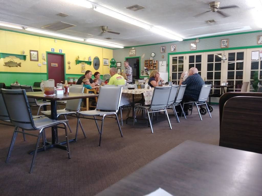 Lisas Kountry Cafe | restaurant | 23911 FL-46, Sorrento, FL 32776, USA | 3527353380 OR +1 352-735-3380