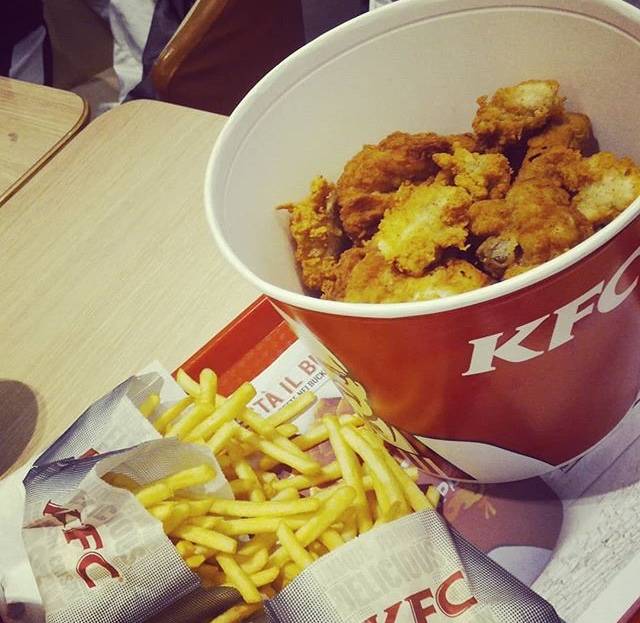 KFC | restaurant | 4924 Boulder Hwy, Las Vegas, NV 89121, USA | 7022932344 OR +1 702-293-2344