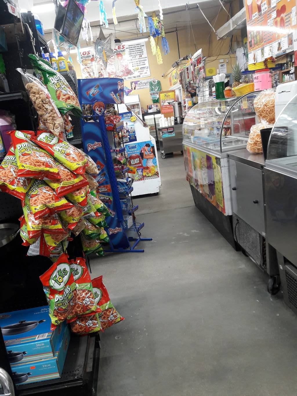 Los Laureles Supermarket | restaurant | 2424 Manatee Ave E, Bradenton, FL 34208, USA | 9417461199 OR +1 941-746-1199