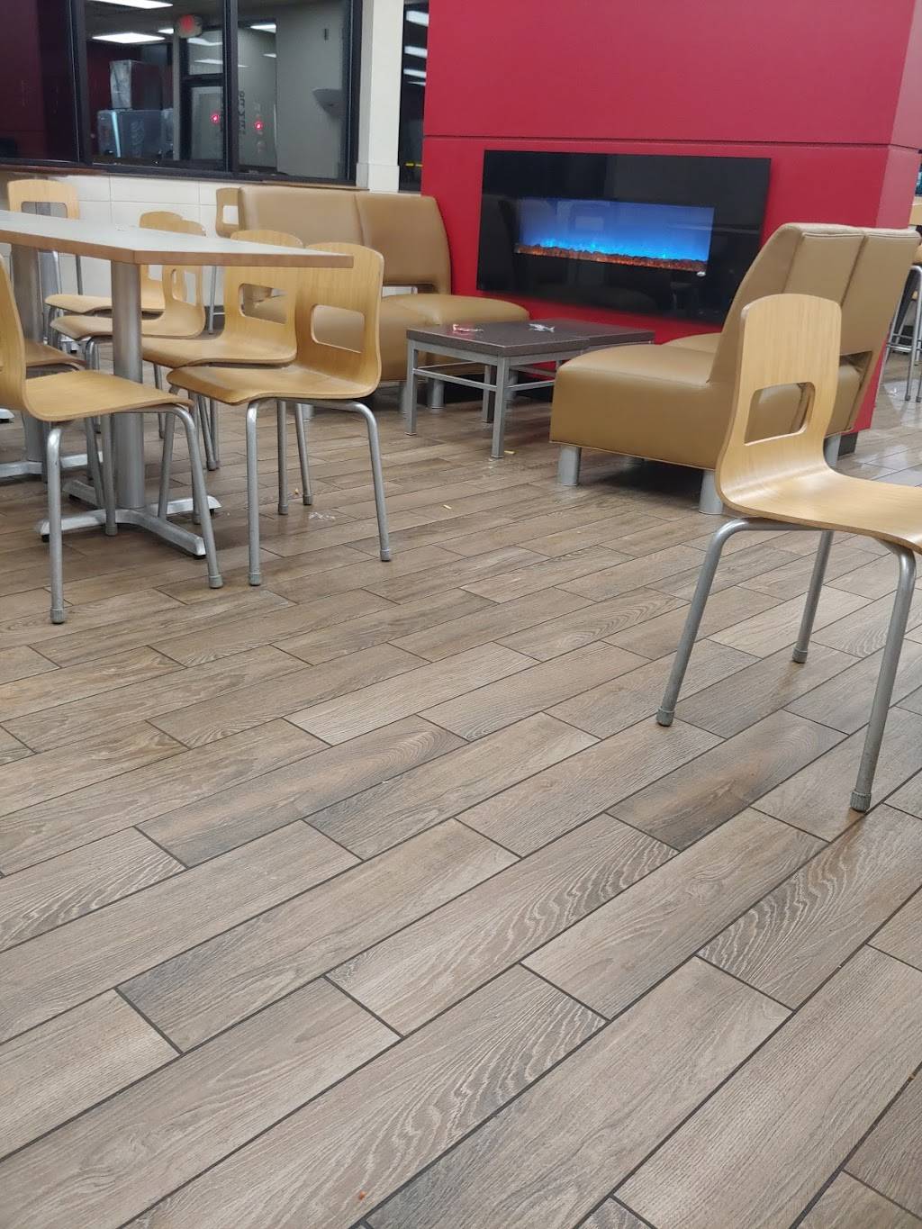 Wendys | restaurant | 3260 Riverside Dr, Danville, VA 24541, USA | 4347992813 OR +1 434-799-2813