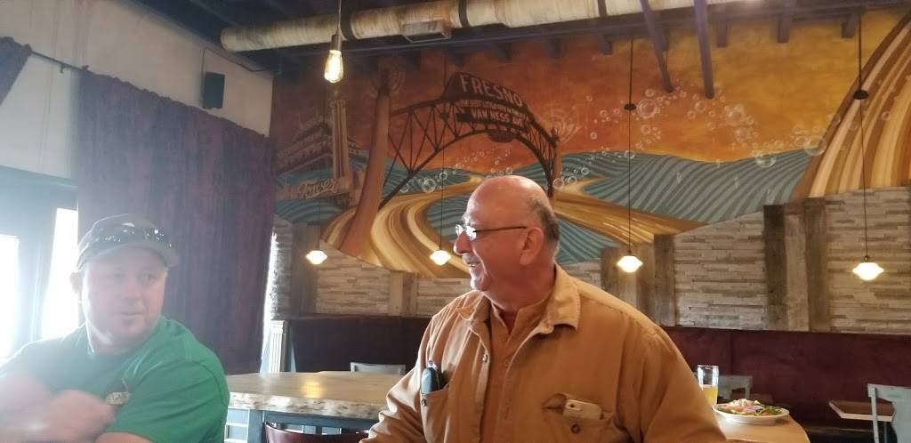 Rocky Hill Brewing Grill & Tavern | restaurant | 1140 N Van Ness Ave Ste 103, Fresno, CA 93728, USA | 5595737472 OR +1 559-573-7472