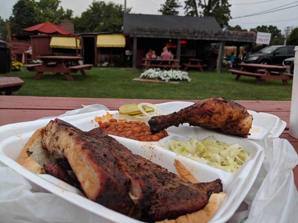 Barneys Bar BQ | restaurant | 16011 Manchester Rd, Ellisville, MO 63011, USA | 6362272300 OR +1 636-227-2300