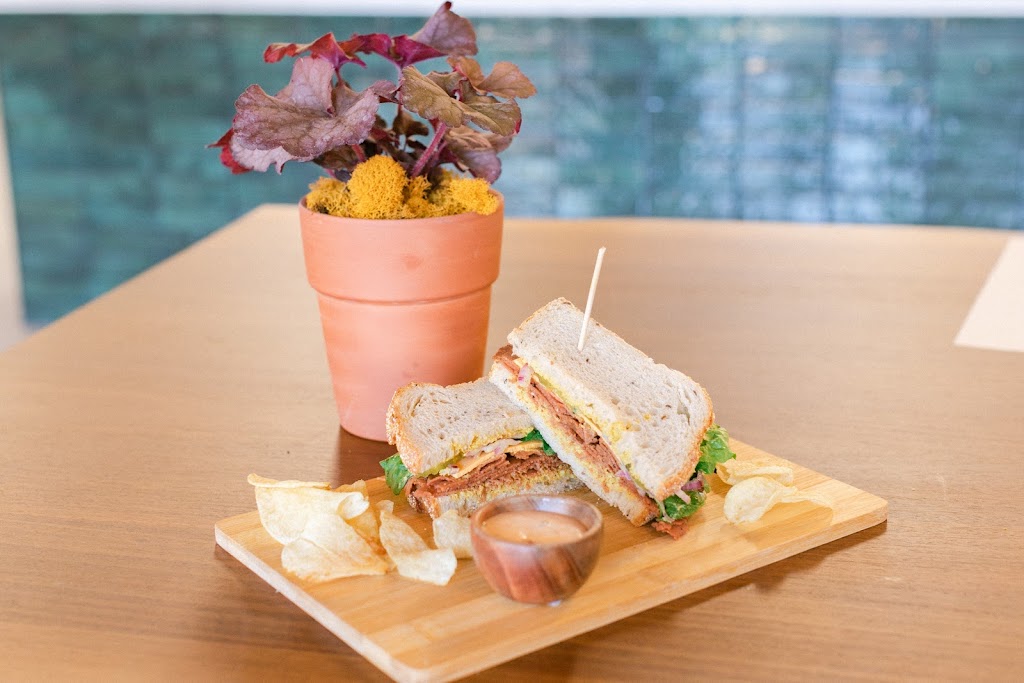 The Green House | restaurant | 212 N Coast Hwy, Oceanside, CA 92054, USA | 7605294814 OR +1 760-529-4814