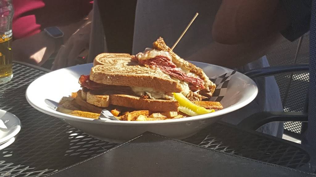 Don Cherrys Sports Grill | restaurant | 3 Marina Dr, Port Colborne, ON L3K 6C6, Canada | 9058341500 OR +1 905-834-1500