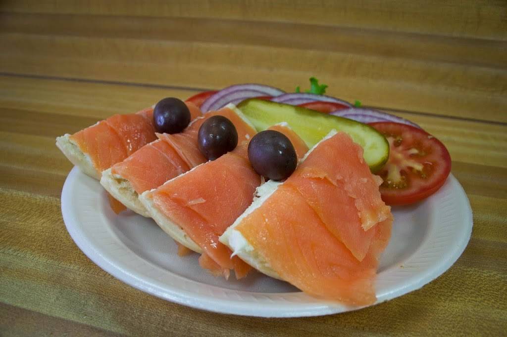 Labels Table Deli | restaurant | 1319, 9226 Pico Blvd, Los Angeles, CA 90035, USA | 3102760388 OR +1 310-276-0388