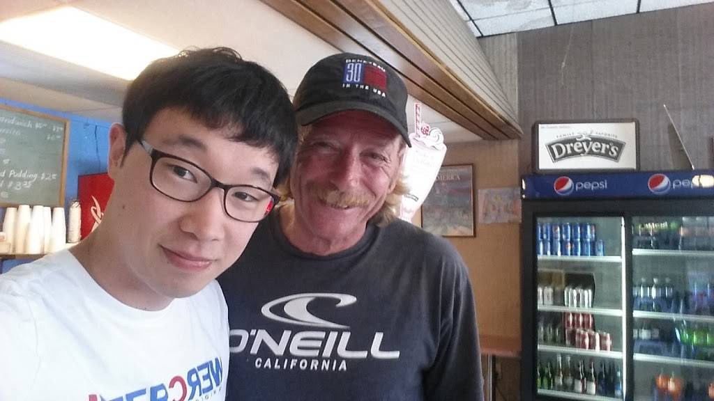 Hot Dog Depot | restaurant | 400 Ferry St, Martinez, CA 94553, USA | 9253727177 OR +1 925-372-7177