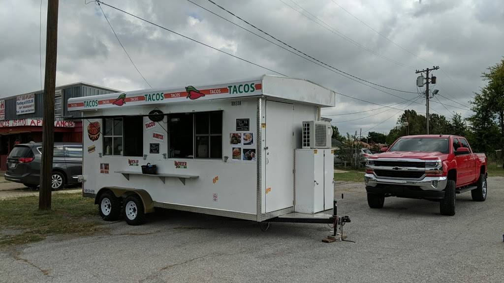 Nacho Mamas | restaurant | 2301-2399 NW 20th St, Lawton, OK 73507, USA | 5805146494 OR +1 580-514-6494