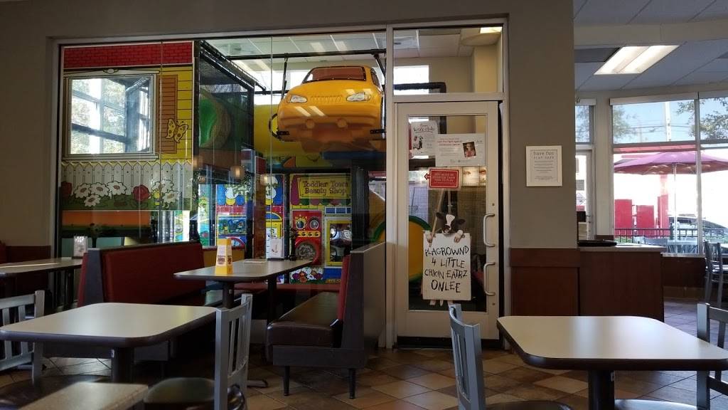 Chick-fil-A | restaurant | 2885 S Orange Ave, Orlando, FL 32806, USA | 4074234933 OR +1 407-423-4933