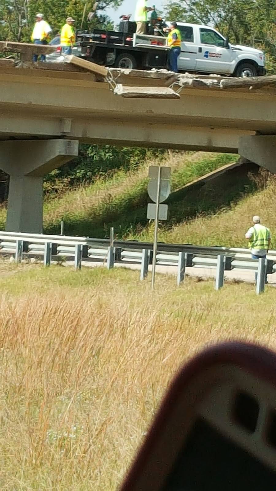 Subway | restaurant | 33 Campground Dr, Coldwater, MS 38618, USA | 6626225907 OR +1 662-622-5907