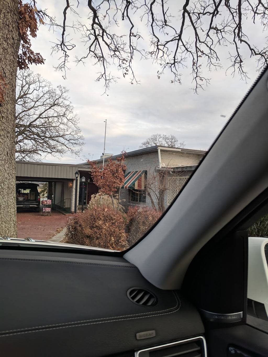 Kascade Steakhouse | restaurant | 988 S Country Club Rd, Carthage, MO 64836, USA | 4175537357 OR +1 417-553-7357