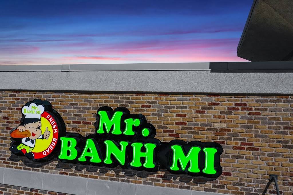 Mr. Banh Mi | restaurant | 9370 Warren Pkwy #130, Frisco, TX 75035, USA | 9722929798 OR +1 972-292-9798