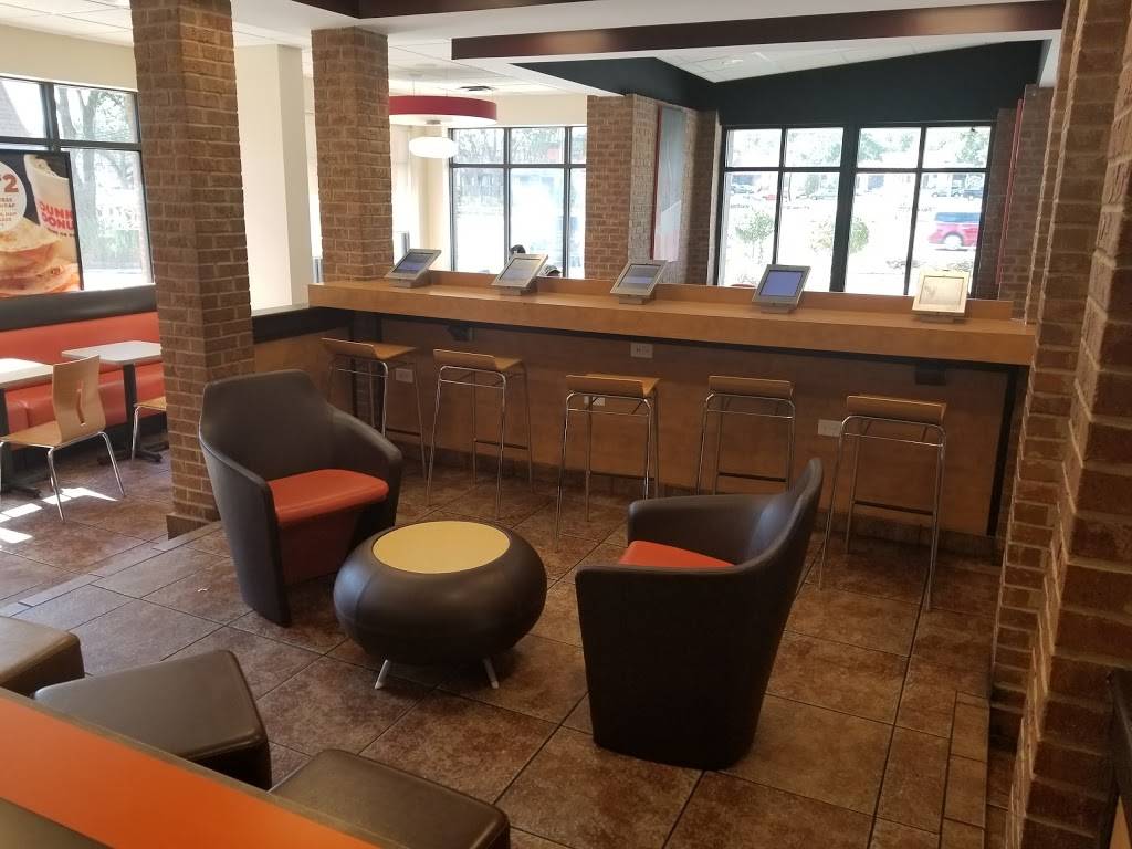 Dunkin Donuts | cafe | 5610 E Fowler Ave, Temple Terrace, FL 33617, USA | 8139858600 OR +1 813-985-8600