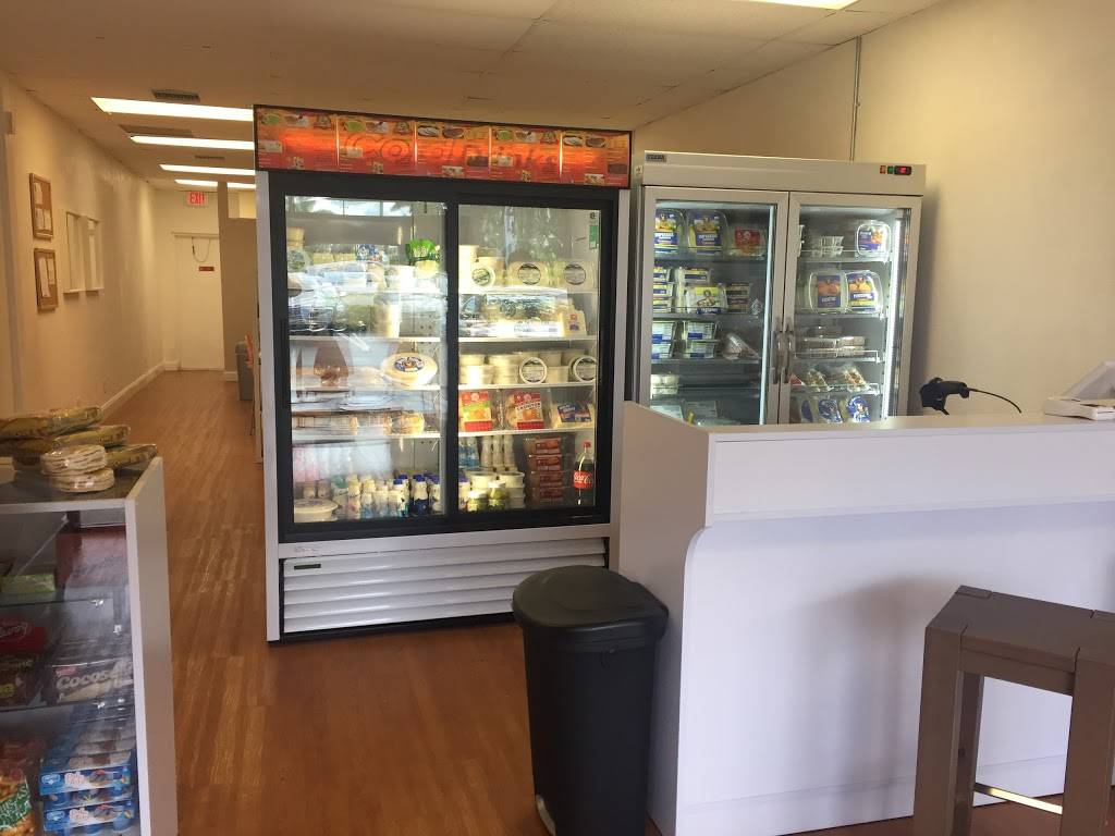 Gusticos Bistro | restaurant | 2249 W Hillsboro Blvd, Deerfield Beach, FL 33442, USA | 9544820823 OR +1 954-482-0823