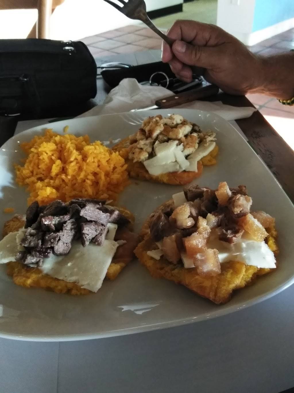 Aleidas Kitchen | restaurant | Brandon, FL 33511, USA | 8133307469 OR +1 813-330-7469