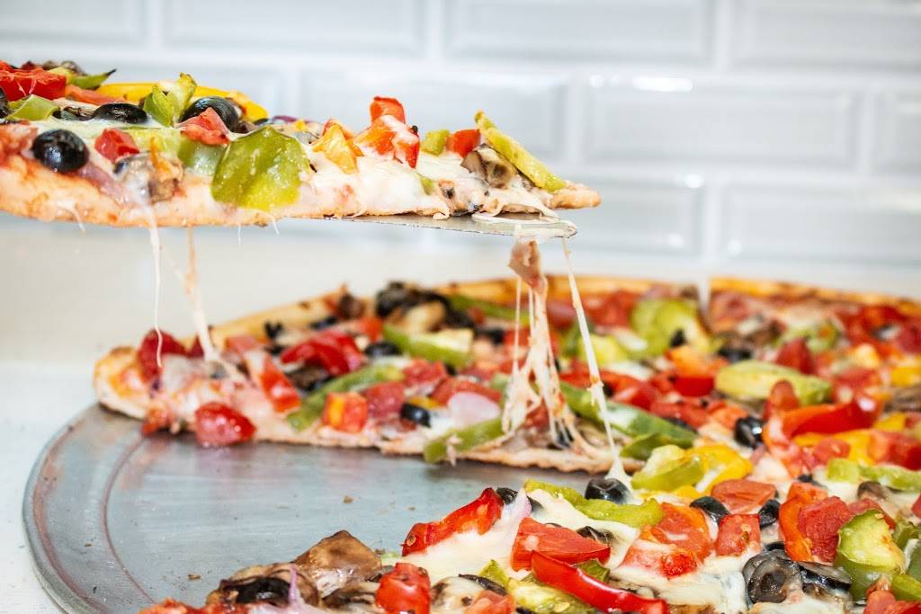 Sals Pizzeria | restaurant | 26612 Towne Centre Dr F, Foothill Ranch, CA 92610, USA | 9499517400 OR +1 949-951-7400