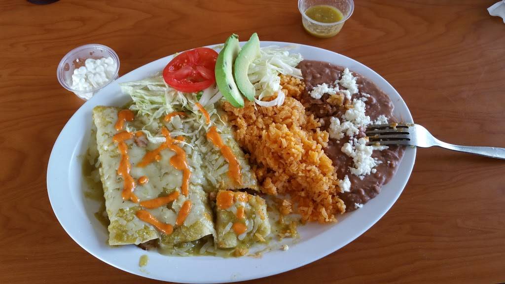 La Chilanguita (Taco Truck) | restaurant | 4167, 4179 Moorpark Ave, San Jose, CA 95117, USA | 4087243168 OR +1 408-724-3168