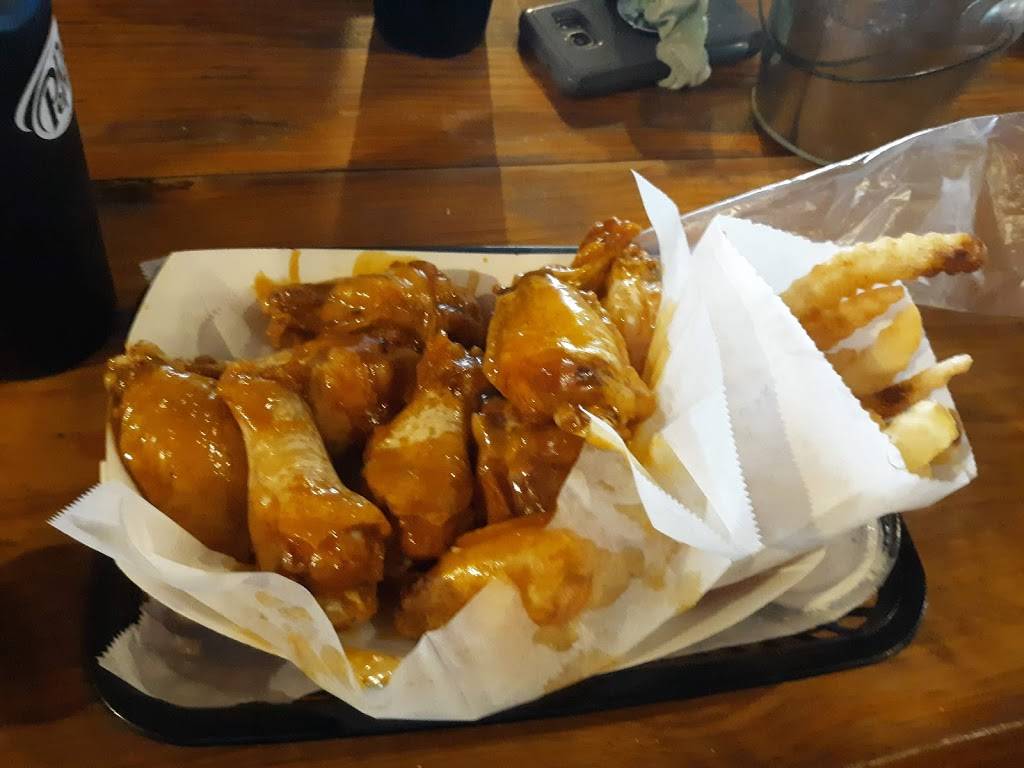 Wing Shack-Cheeseburger Grill | restaurant | 305 Sylamore Ave, Mountain View, AR 72560, USA | 8702699464 OR +1 870-269-9464