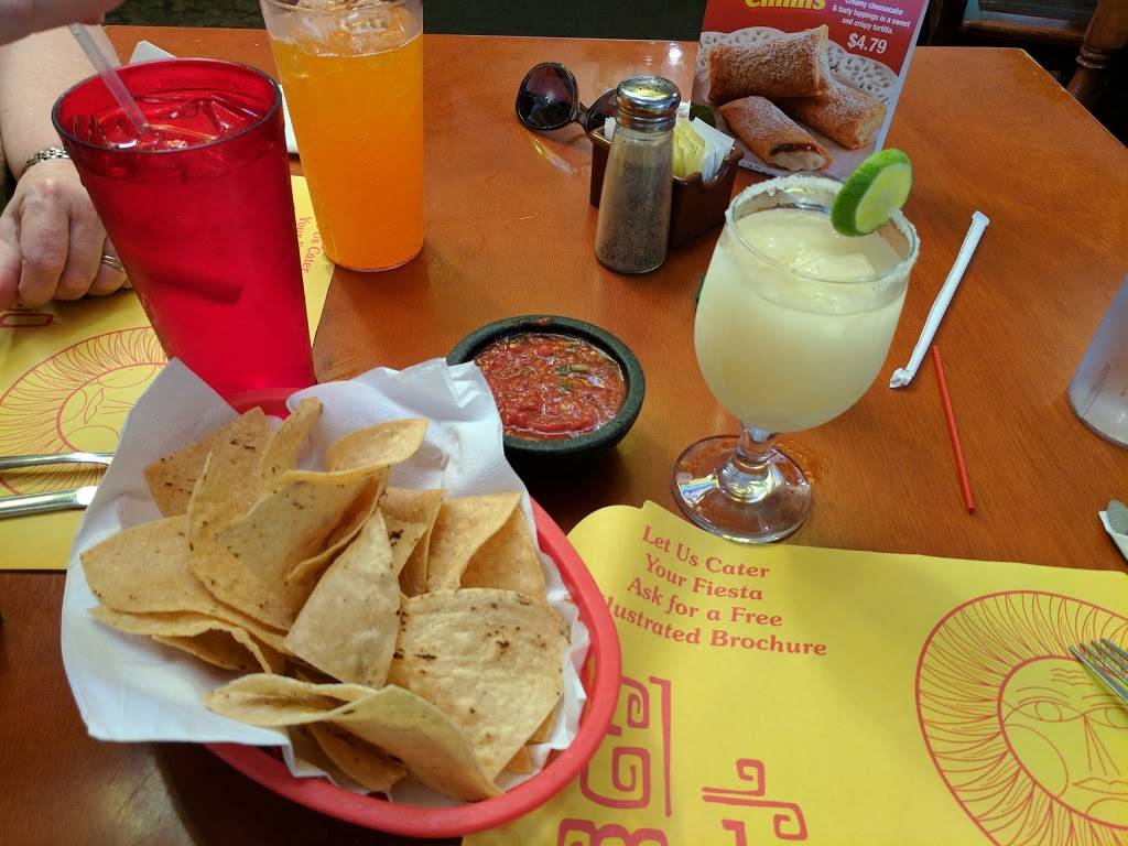 El Molinito | restaurant | 5380 E 22nd St, Tucson, AZ 85711, USA | 5207479162 OR +1 520-747-9162