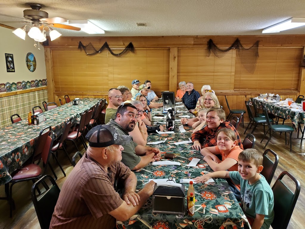 Country Village Catfish and Seafood | restaurant | 158 Knight Haven Cir, Star City, AR 71667, USA | 8706283333 OR +1 870-628-3333