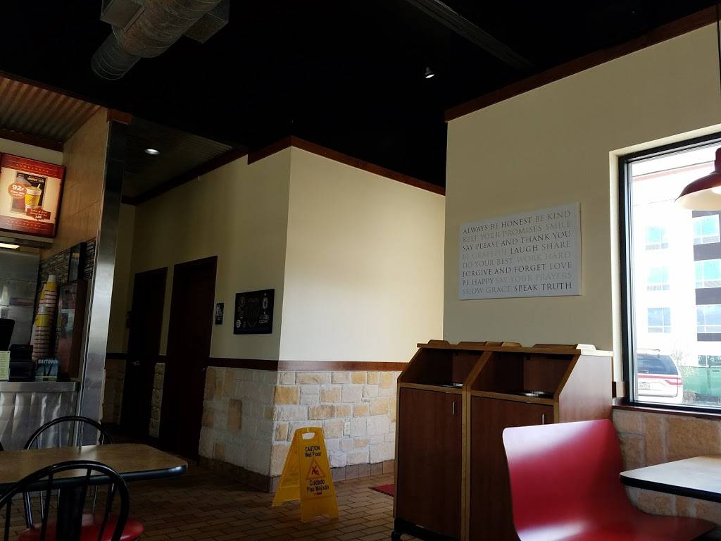 Chicken Express | restaurant | 7300 Garth Rd, Baytown, TX 77521, USA | 2814218400 OR +1 281-421-8400