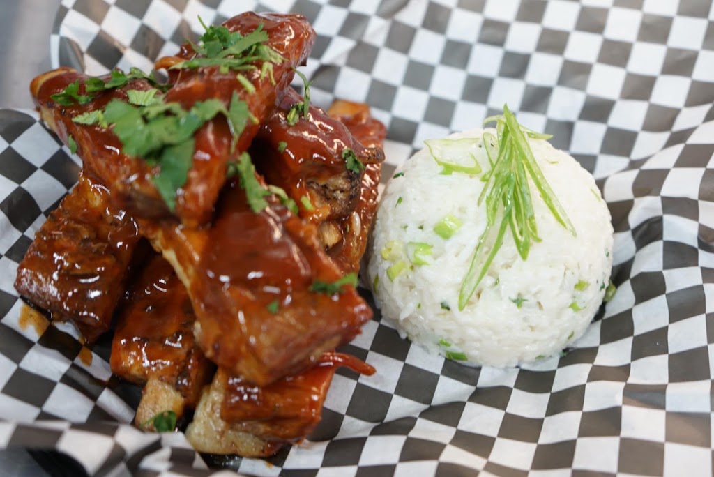 La Papa Loca On The Run | restaurant | 3201 NW 27th Ave, Miami, FL 33142, USA | 3059889134 OR +1 305-988-9134