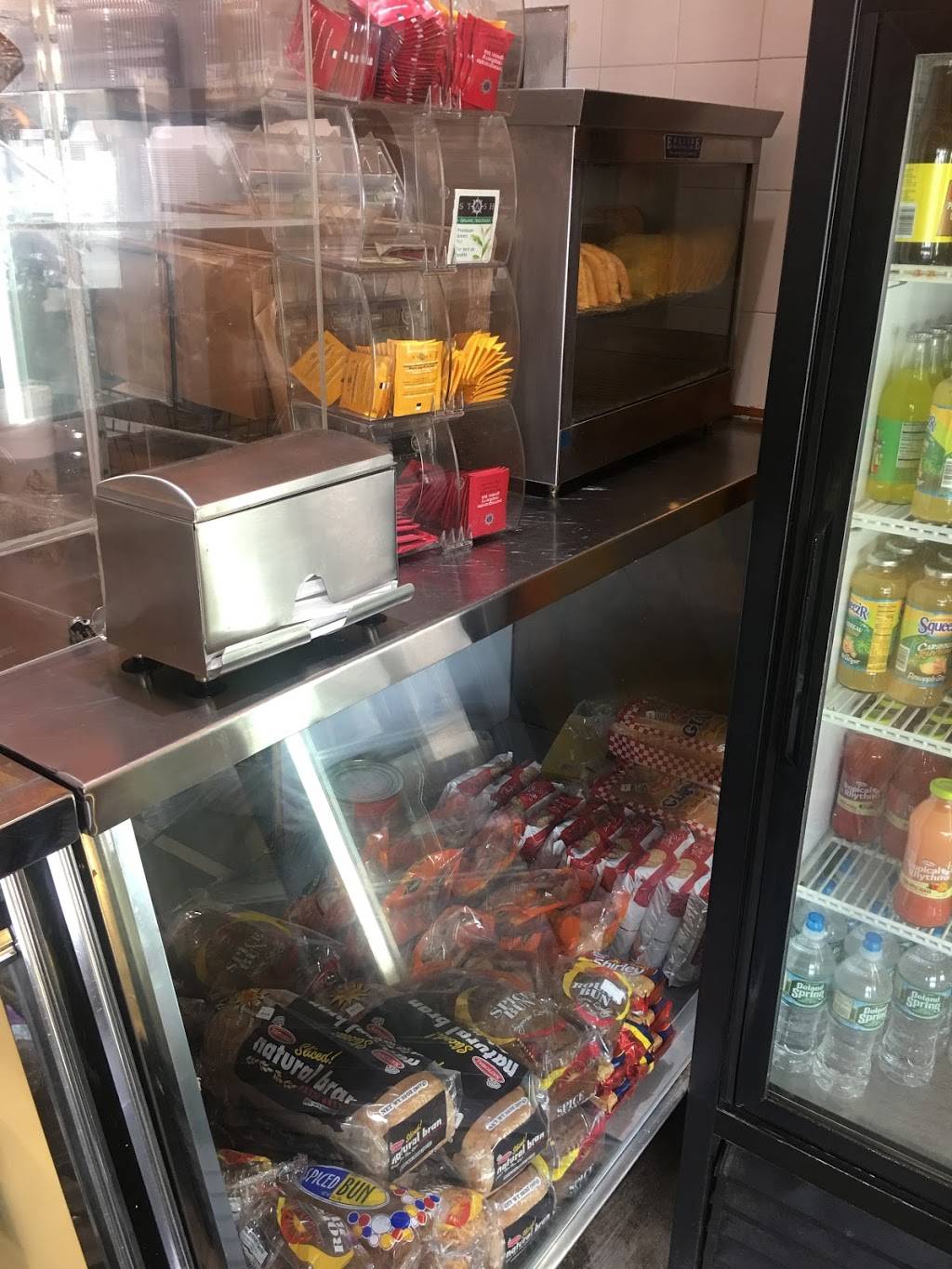 St Best Jerk Spot | restaurant | 11231 Springfield Blvd, Cambria Heights, NY 11411, USA | 7184651164 OR +1 718-465-1164