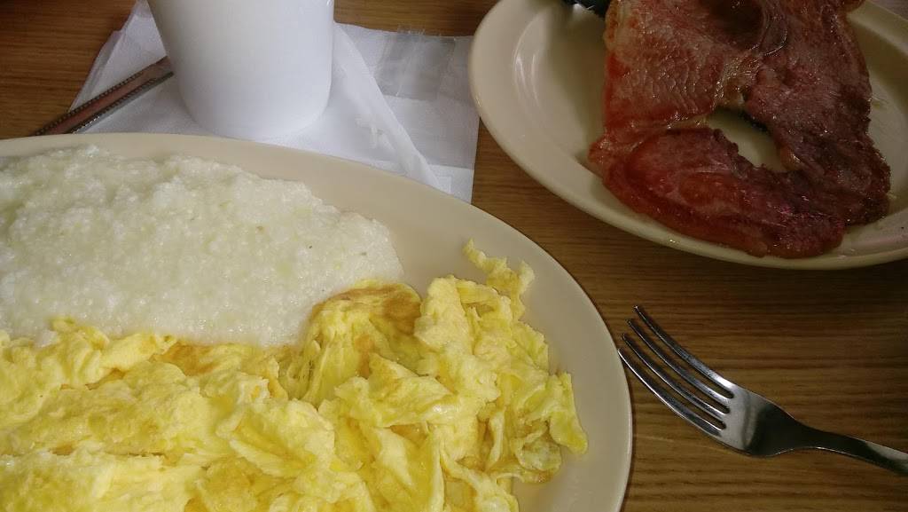 Hendrix Barbecue | restaurant | 1624 W Innes St, Salisbury, NC 28144, USA | 7046458040 OR +1 704-645-8040