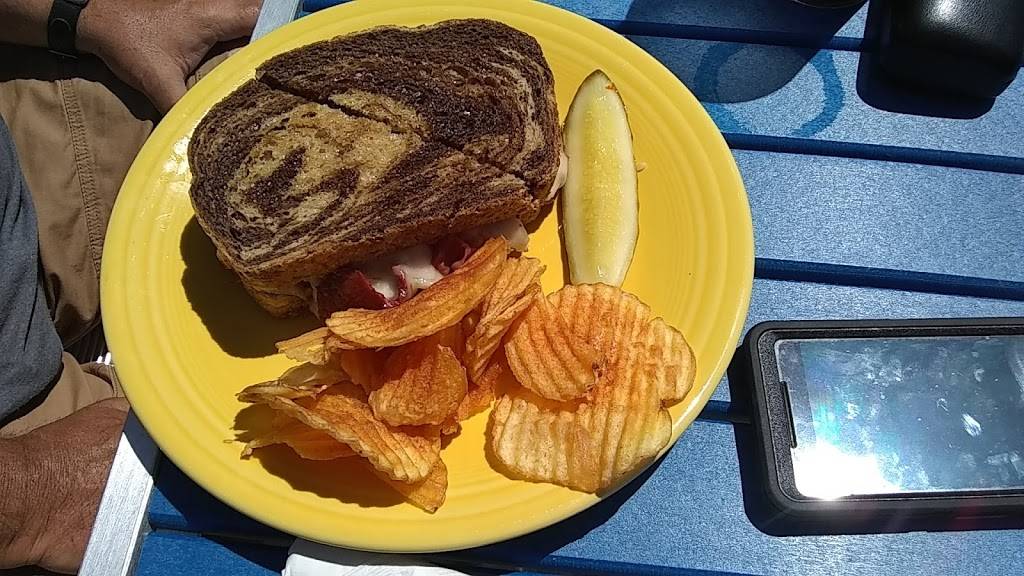 Mayfair Tavern | restaurant | 515 Frankfort Ave, Elberta, MI 49628, USA | 2313529136 OR +1 231-352-9136