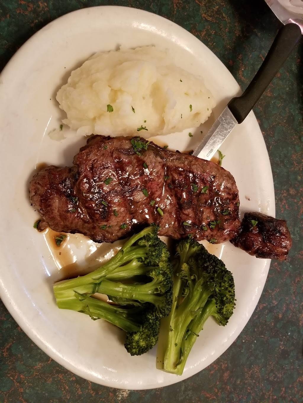 Andrews Open Pit & Spirit | restaurant | 2610 E Dempster St, Park Ridge, IL 60068, USA | 8478243800 OR +1 847-824-3800