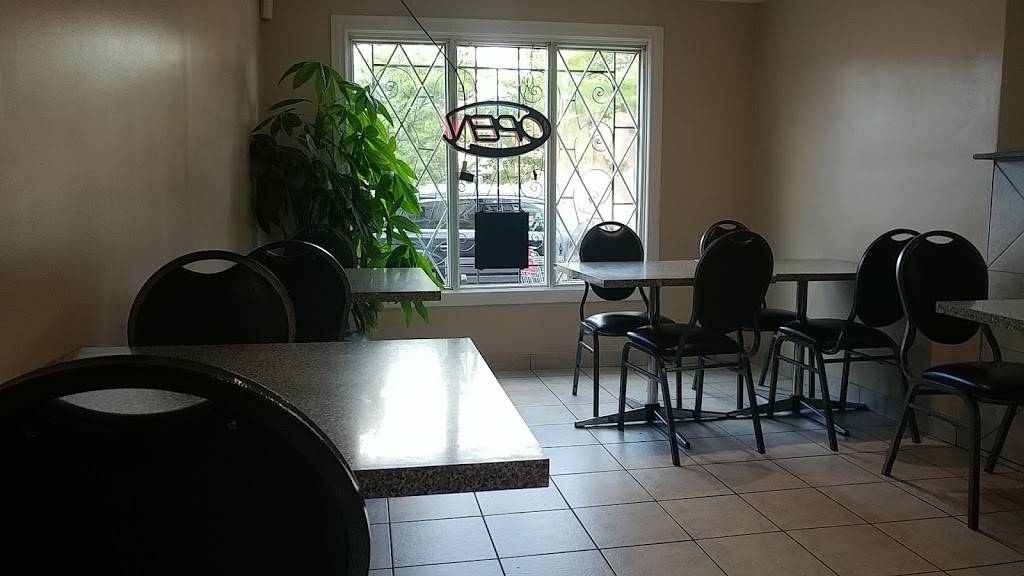 Caribbean Canadian Restaurant | restaurant | 568 Concession St, Hamilton, ON L8V 1B1, Canada | 9052960083 OR +1 905-296-0083
